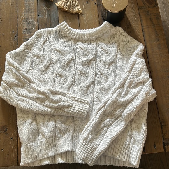 aerie Sweaters - White Knit Aerie sweater